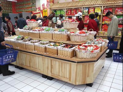 点击查看详细信息<br>标题：鸡蛋展架-02 实木烤漆 阅读次数：2298